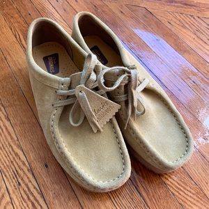 Clark’s Wallabees women’s 7.5